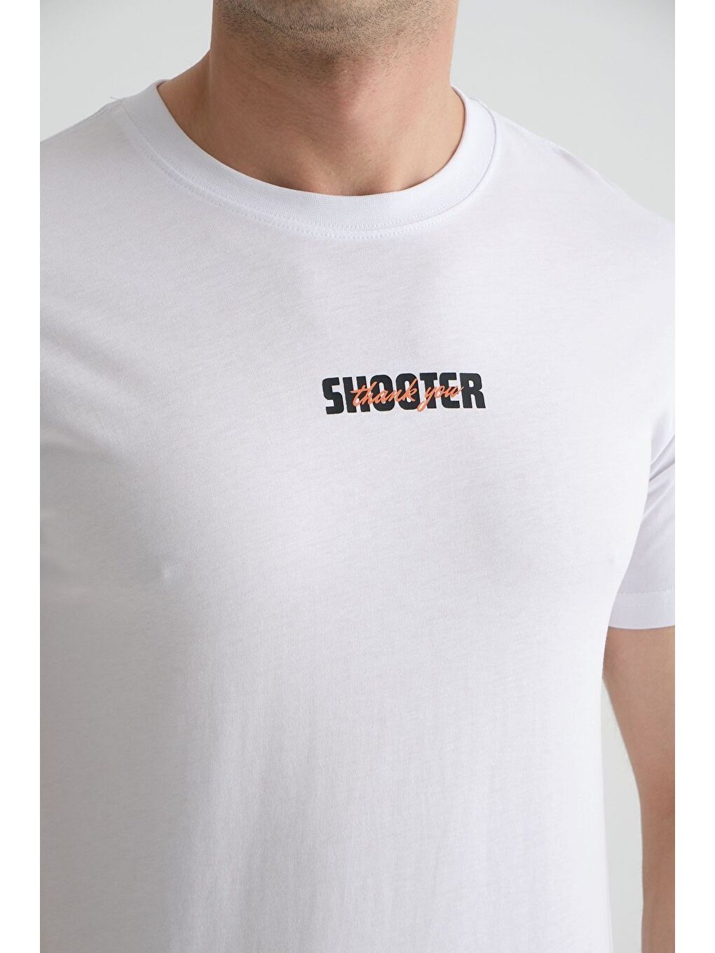 Beyaz Shooter Erkek T-Shirt Minimal Baskılı Pamuklu Kumaş Standart Kalıp-1