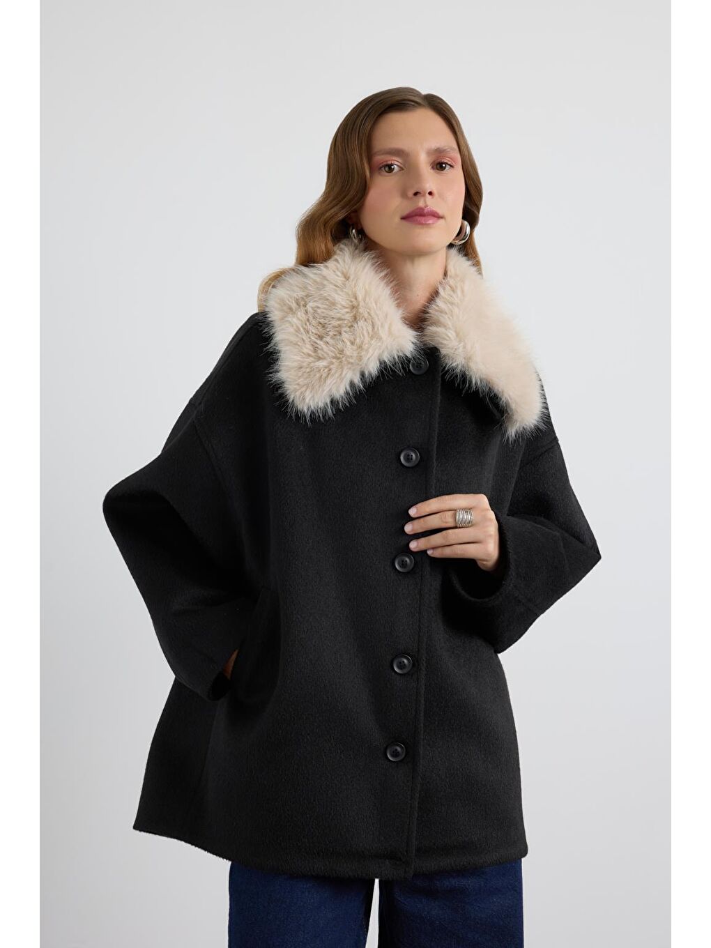 Kürk Yakalı Kaşe Ceket Siyah-1