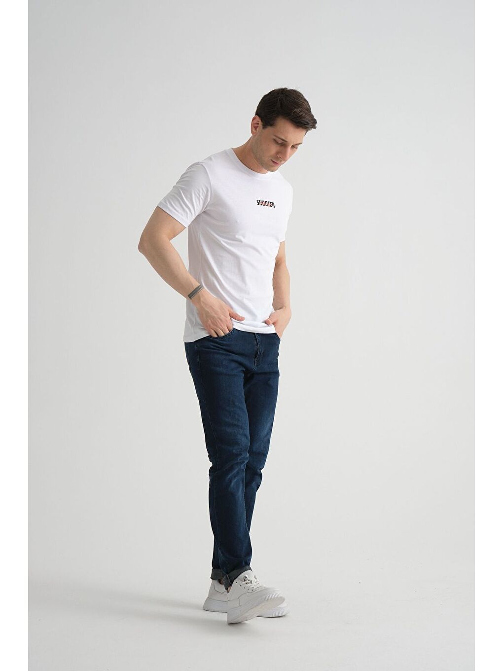 Beyaz Shooter Erkek T-Shirt Minimal Baskılı Pamuklu Kumaş Standart Kalıp-2