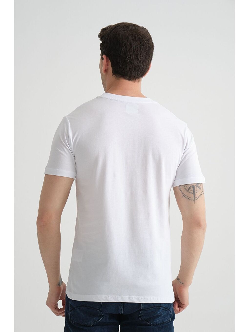 Beyaz Shooter Erkek T-Shirt Minimal Baskılı Pamuklu Kumaş Standart Kalıp-3
