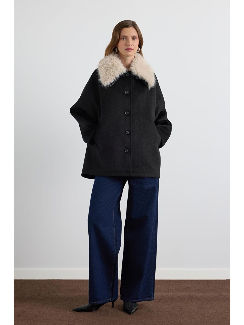 Kürk Yakalı Kaşe Ceket Siyah-6