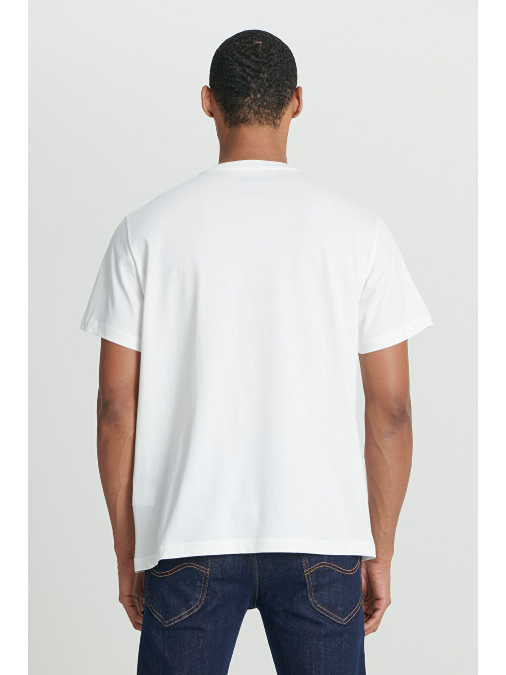 Regular Fit Rahat Kesim Bisiklet Yaka %100 Pamuk Kırık Beyaz Tişört-4