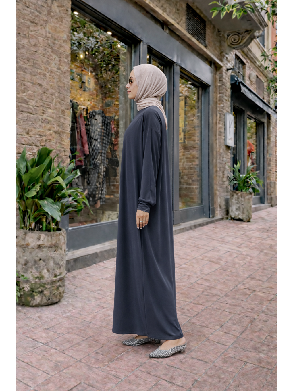 Gri Kadın Premium Comfort Uzun Füme Namaz Elbisesi-1