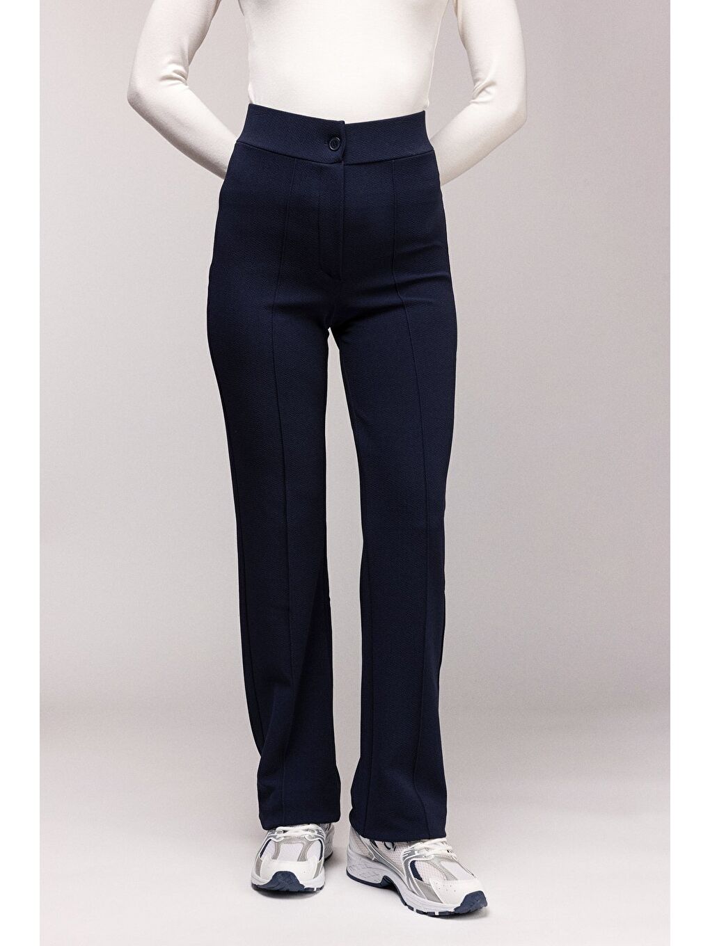 Lacivert Yüksek Bel Geniş Paça Dikiş Detaylı Pantolon