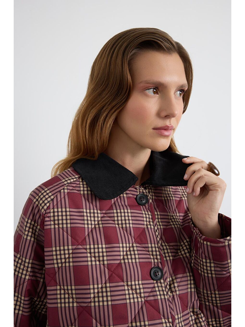 Desenli Kadife Yakalı Kapitone Ceket Mont Bordo-9