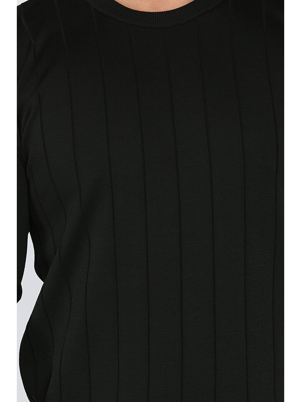 Siyah Bisiklet Yaka Desenli Erkek Triko Kazak-3