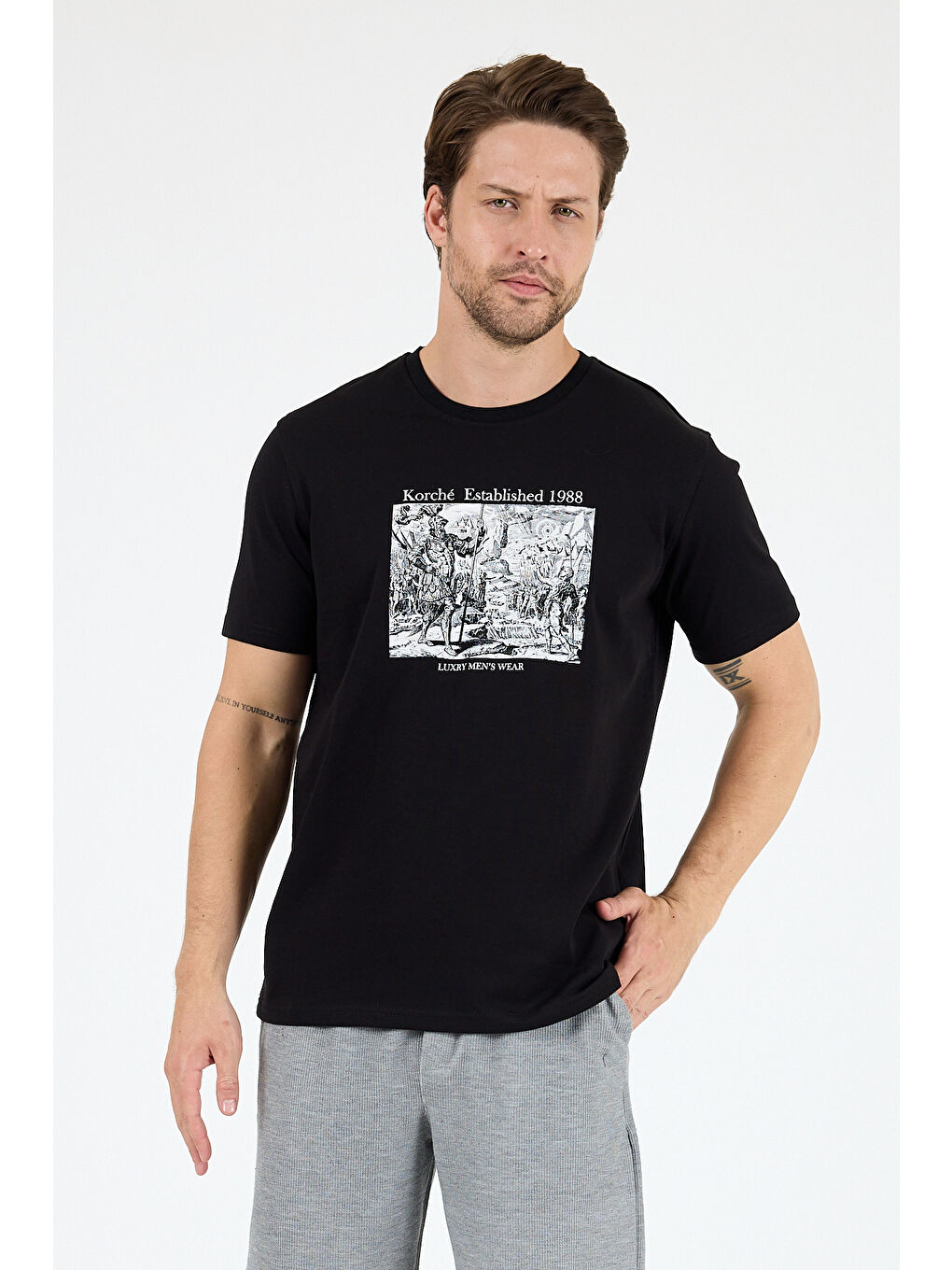 Siyah Bisiklet Yaka Baskılı Penye Erkek %100 Pamuk Tişört-2