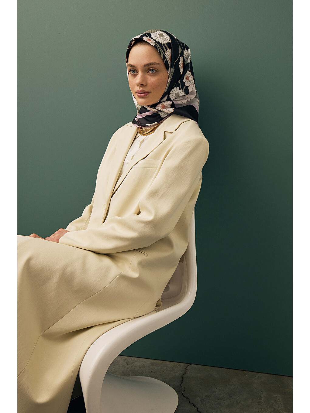 Siyah Twill İpek Eşarp Botanik-4