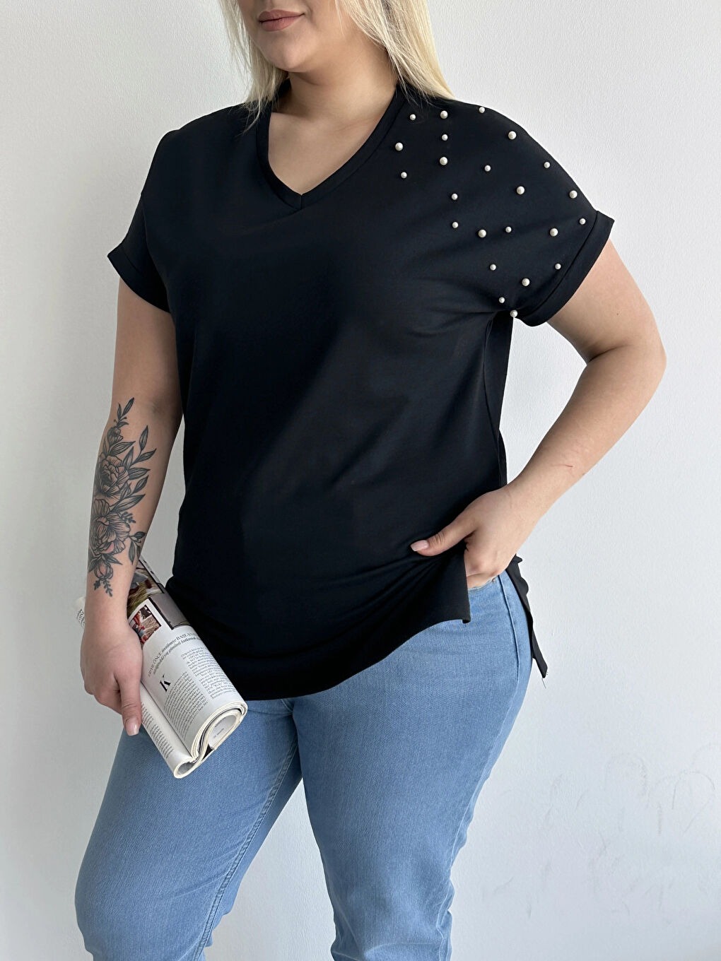 Stil Diva Siyah Büyük Beden Kısa Kollu V Yaka Yanları Yırtmaçlı Boncuklu Basic T-shirt RFT-04 - 4