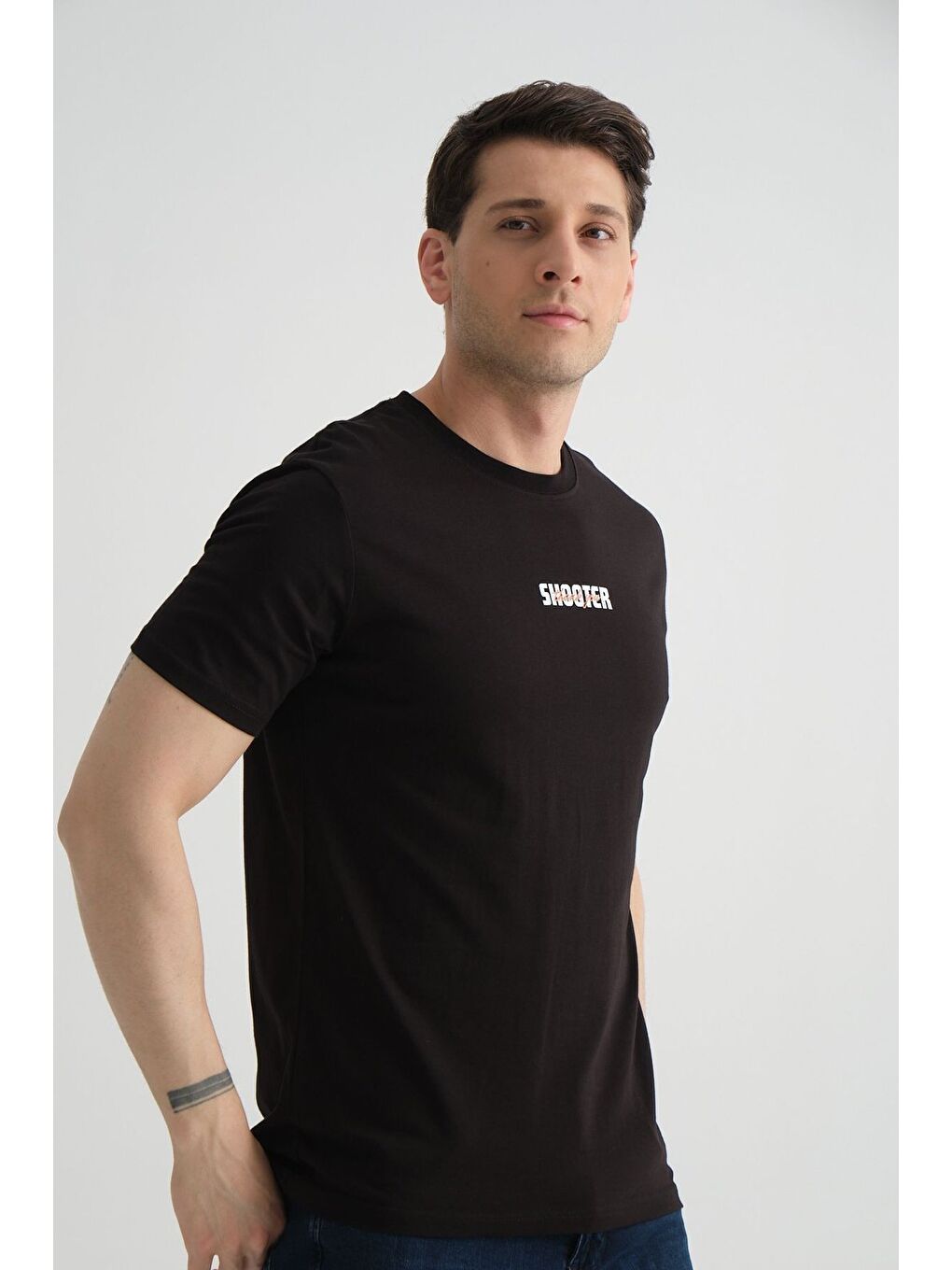 Siyah Shooter Erkek T-Shirt Minimal Baskılı Pamuklu Kumaş Standart Kalıp-3