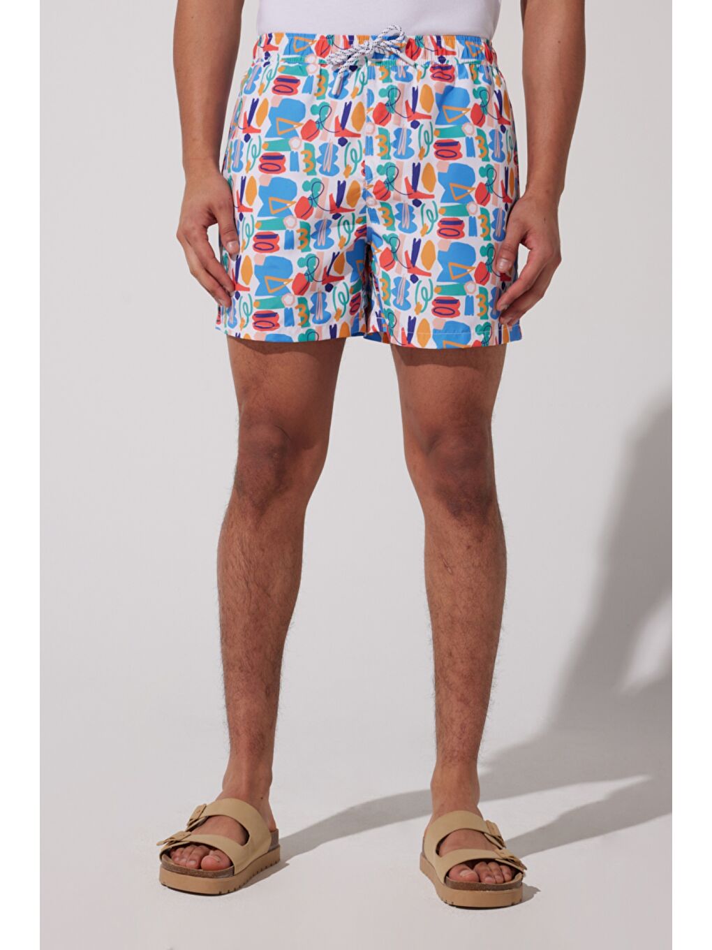 Karışık Regular Fit Normal Kesim Normal Bel Desenli Deniz Şortu