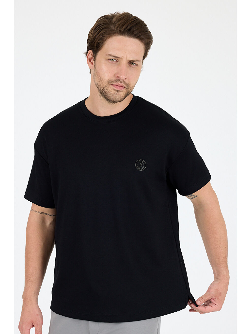 Siyah Oversize Bisiklet Yaka Kısa Kollu Erkek TShirt Salaş Rahat Kalıp Yazlık Erkek Basic Tişört 7840-1