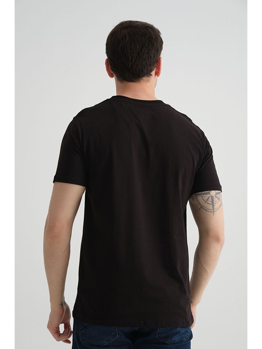Siyah Shooter Erkek T-Shirt Minimal Baskılı Pamuklu Kumaş Standart Kalıp-6