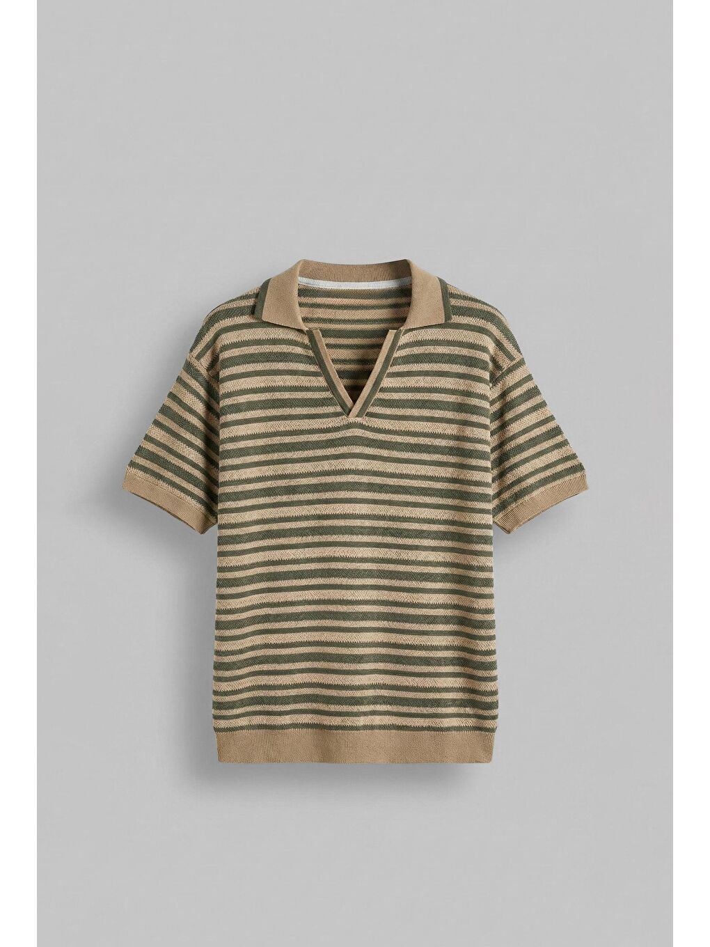 Erkek Oversize Yarım Pat Yaka Fileli Esnek T-Shirt Bej Yeşil