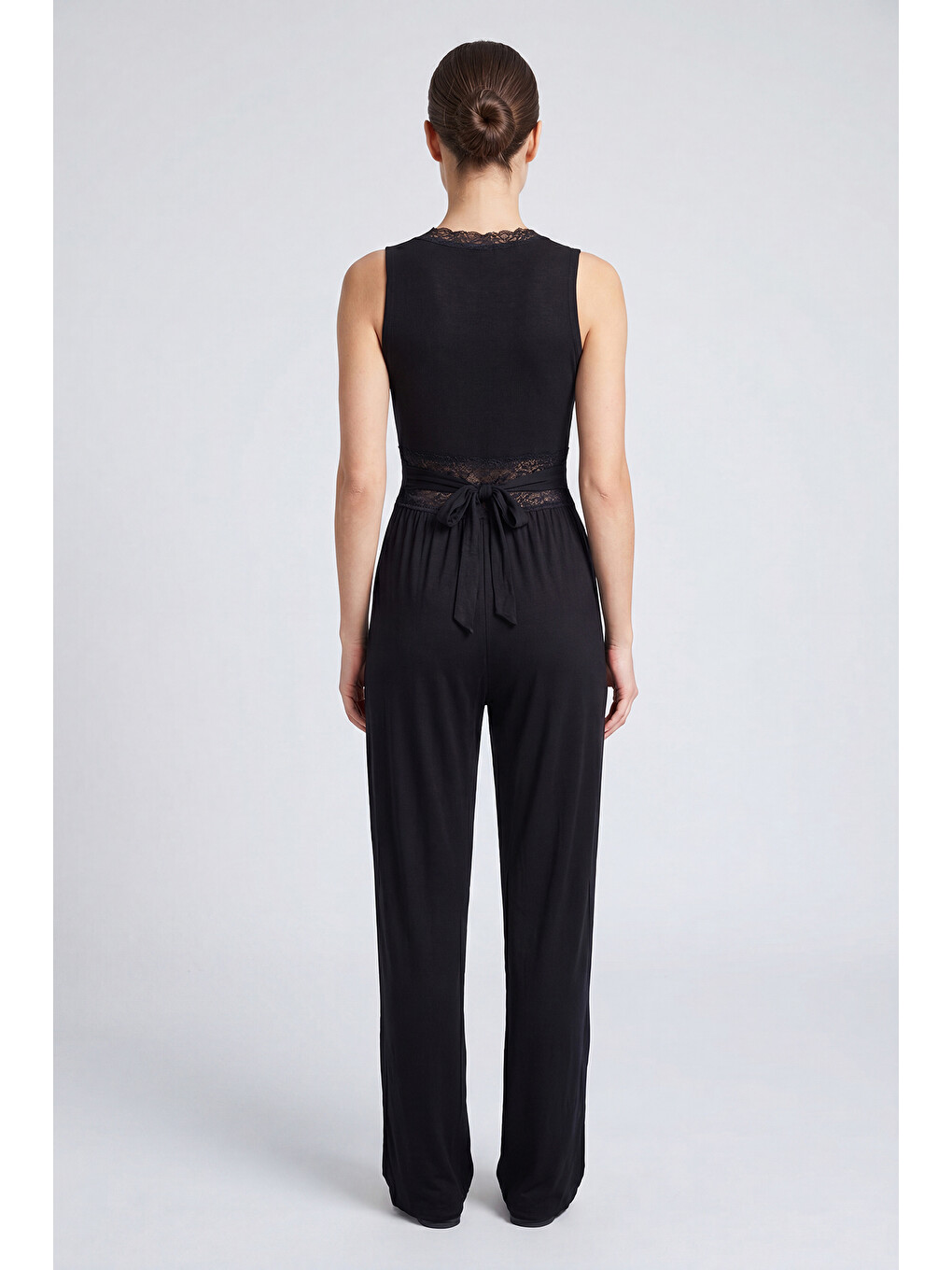 Siyah Yumuşak Dokulu Sırtı Bağlamalı Dantelli Crop Pijama Takımı 6575015-6