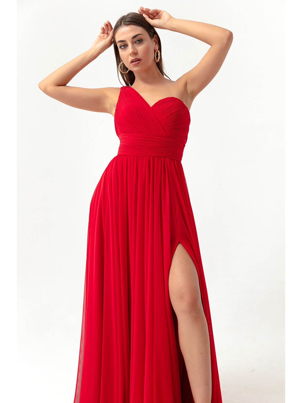 Kadın Kırmızı Tek Omuz Yırtmaçlı Uzun Abiye Elbise-1