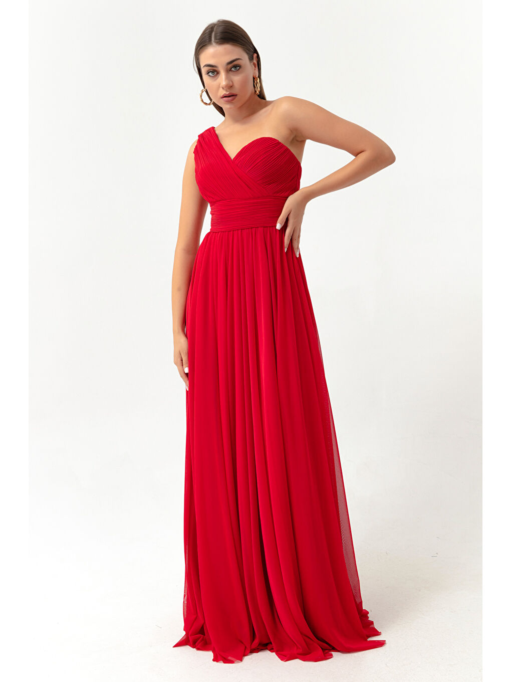 Kadın Kırmızı Tek Omuz Yırtmaçlı Uzun Abiye Elbise-2
