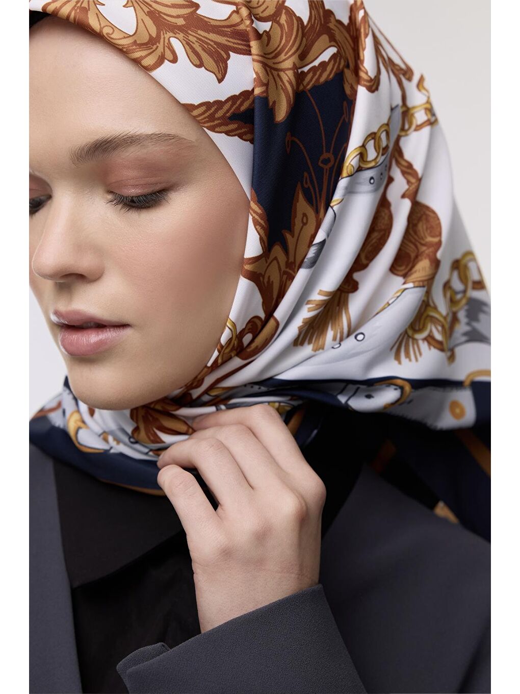 Mavi Desenli Twill İpek Eşarp Monika-5