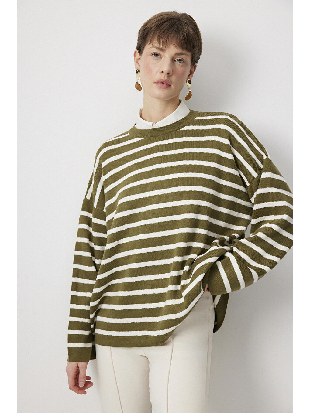 Haki Çizgili Oversize Triko Kazak