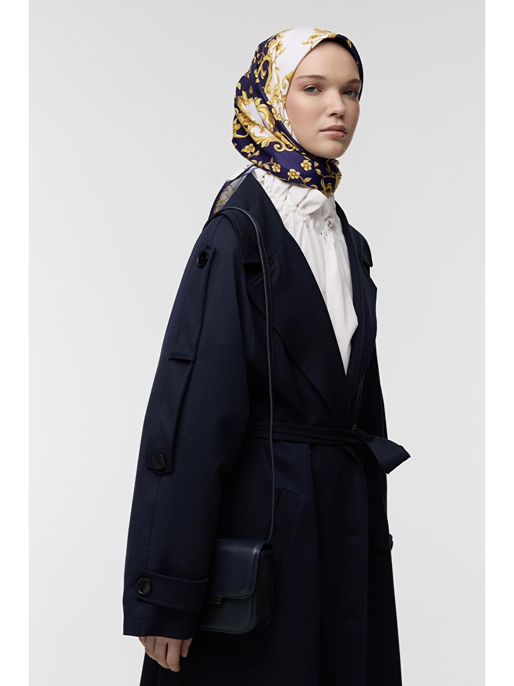Ekru Desenli Twill İpek Eşarp Lea