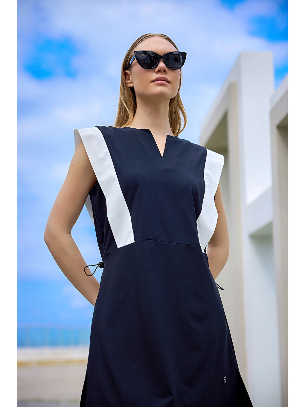 Siyah Yarı Kapalı Mayo UPF50+ Korumalı H2511-1