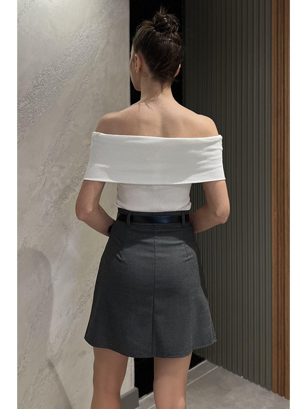 Antrasit Kadın Bel Kemerli İçi Şortlu Pileli Etek-2