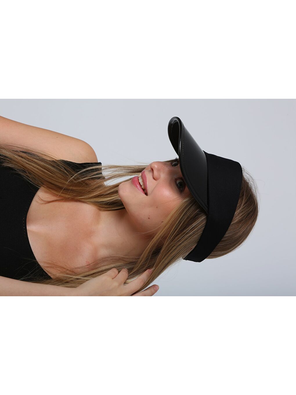 Siyah Tepesi Açık Aynalı Rugan Tenisçi Vizör Şapka SPK14-1