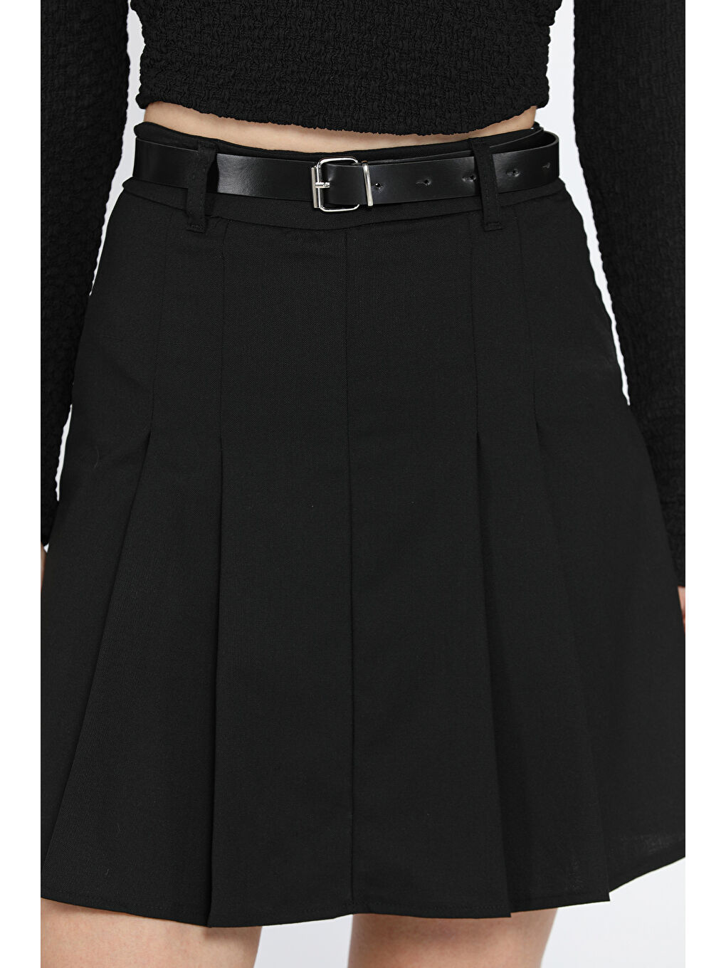 Siyah Kadın Bel Kemerli İçi Şortlu Pileli Etek-3