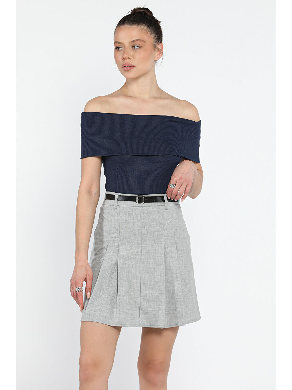 Gri Kadın Bel Kemerli İçi Şortlu Pileli Etek-1