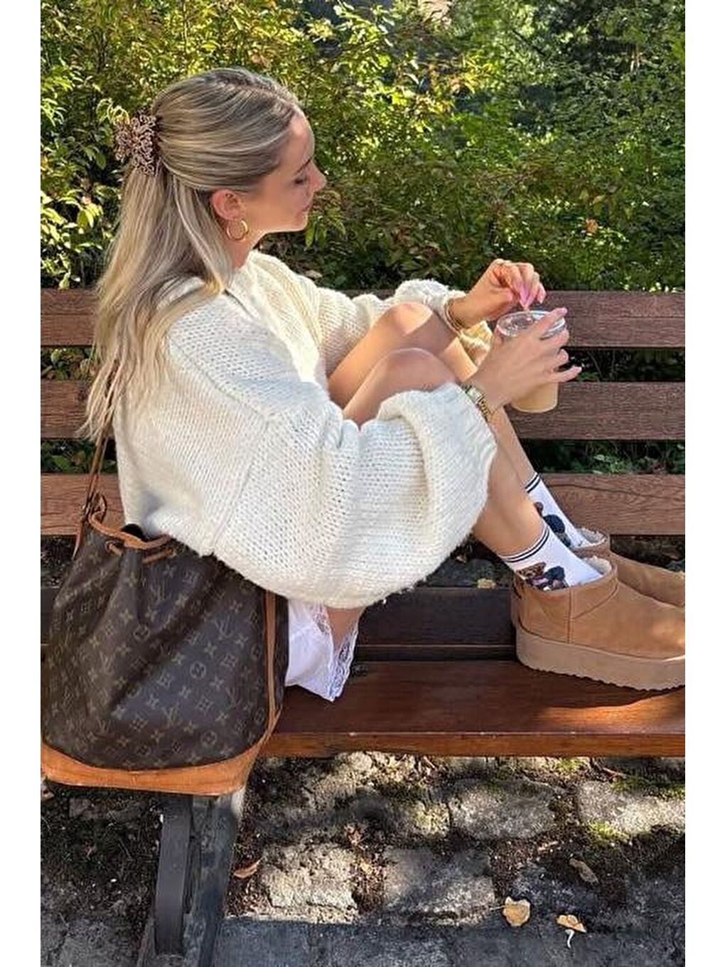 Ekru Balon Kol Rahat Kesim Kadın Triko Kazak Mg2602-1