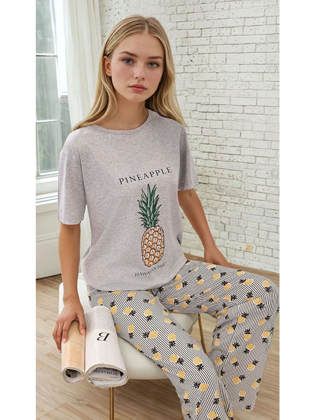 Gri Ananas Desenli Kadın Pijama Takımı – Hawaiian Party-1