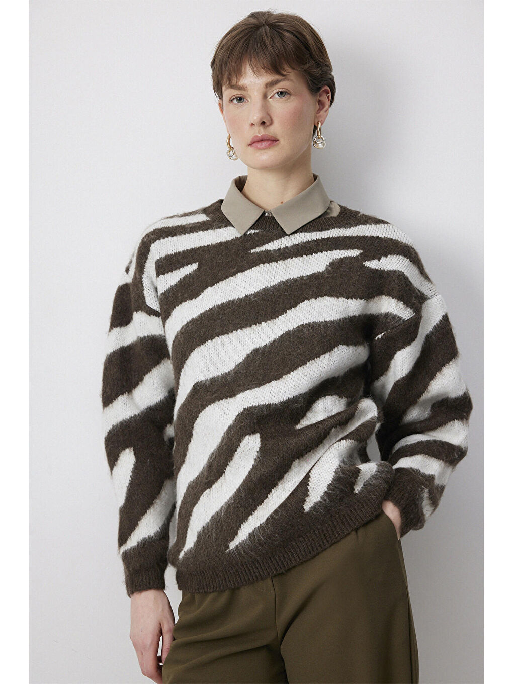 Kahverengi Desenli Triko Kazak-1