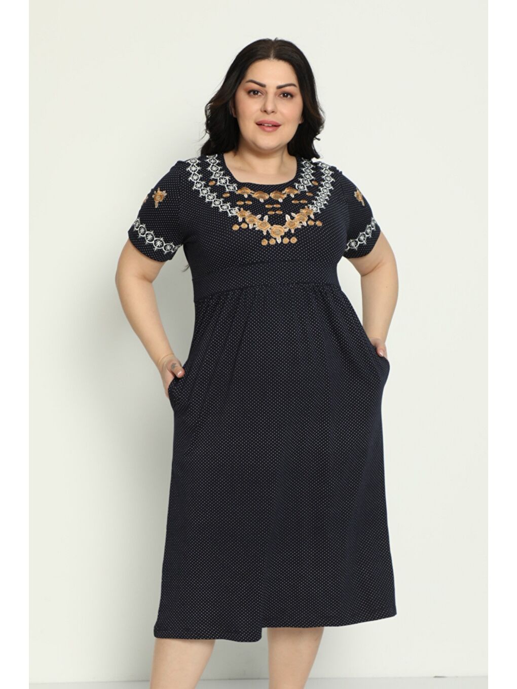 Lacivert Kadın Cepli Nakış Detaylı Penye Modal Büyük Beden Elbise