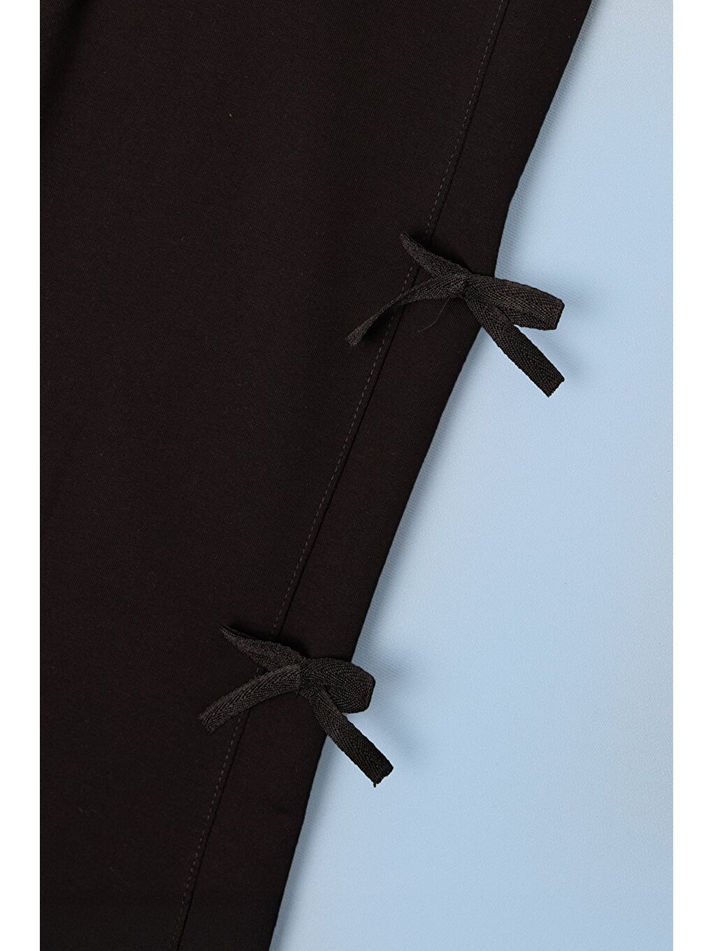 Siyah Kurdele Detaylı Kız Çocuk Pantolon-2