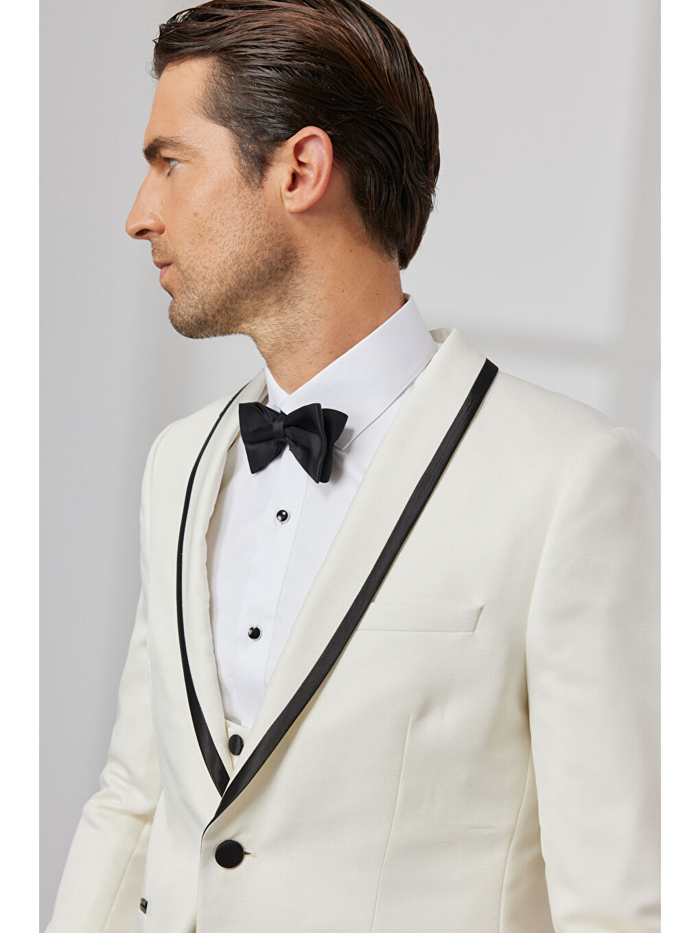 Erkek Beyaz Slim Fit Dar Kesim Şal Yaka Armürlü Yelekli Smokin Takım-3