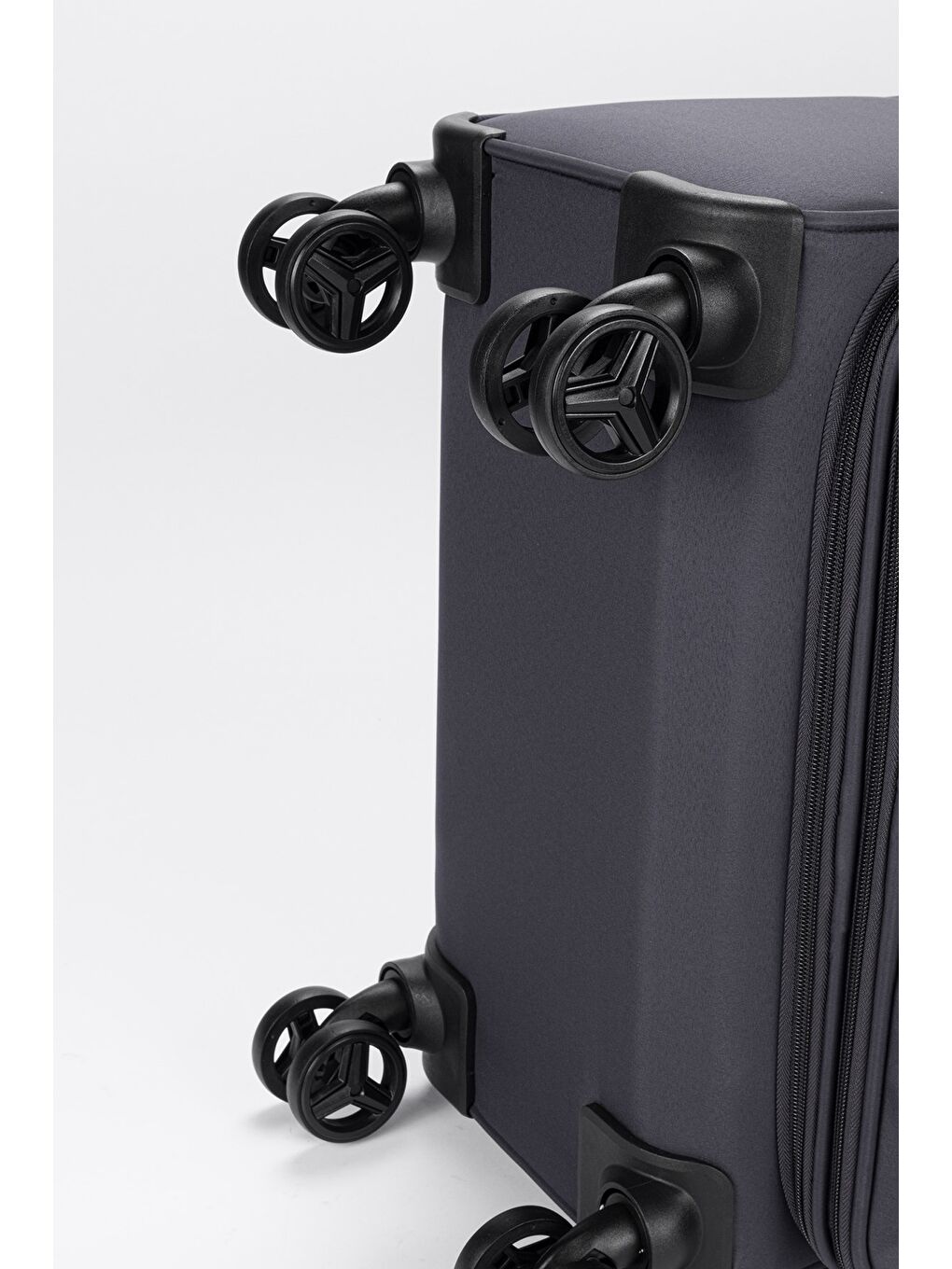 Gri Unisex Ekstra Hafif Kumaş Orta Boy Valiz-7