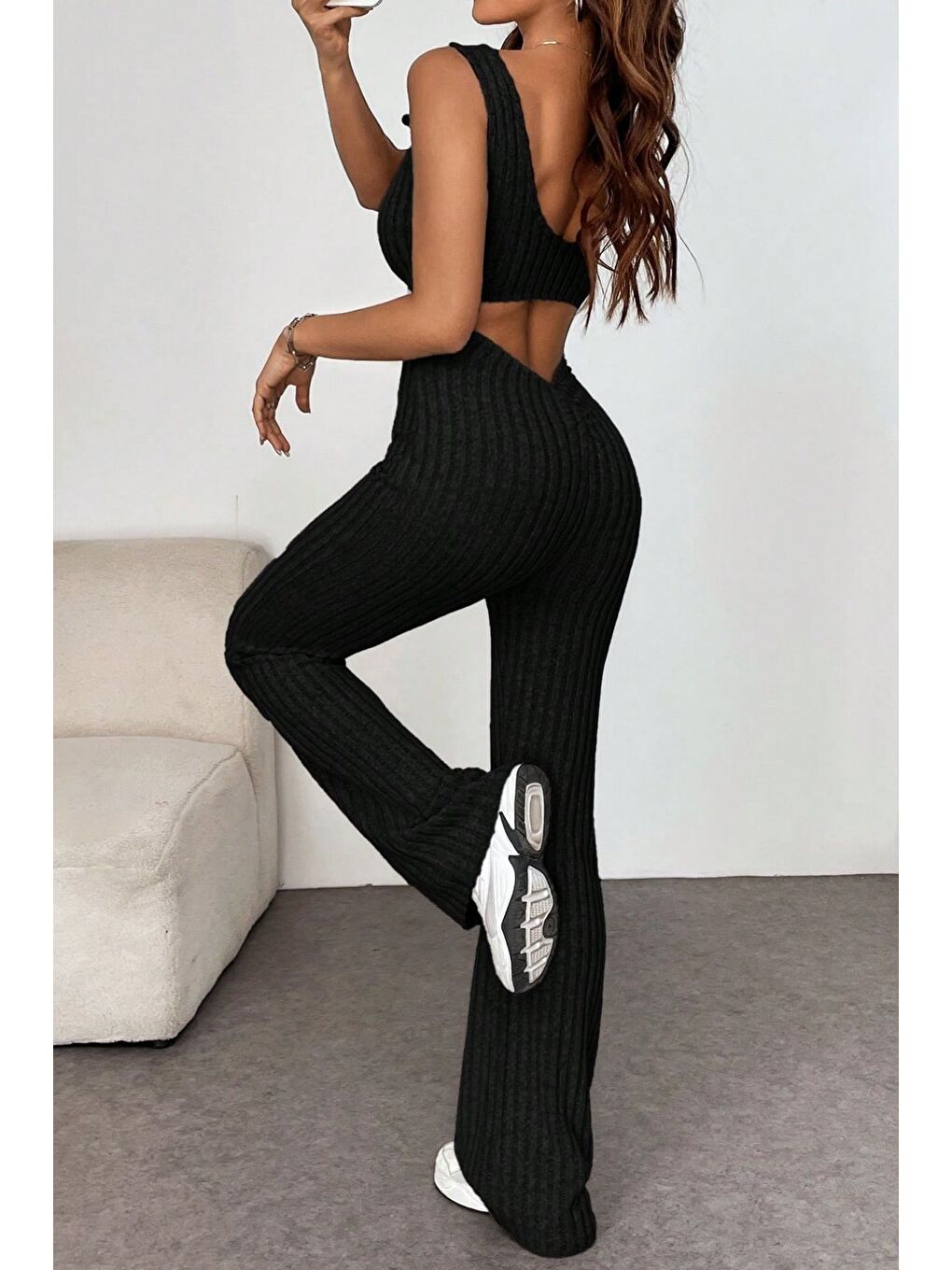 Kadın Siyah Yivli Sırtı Açık İnce Tulum-1