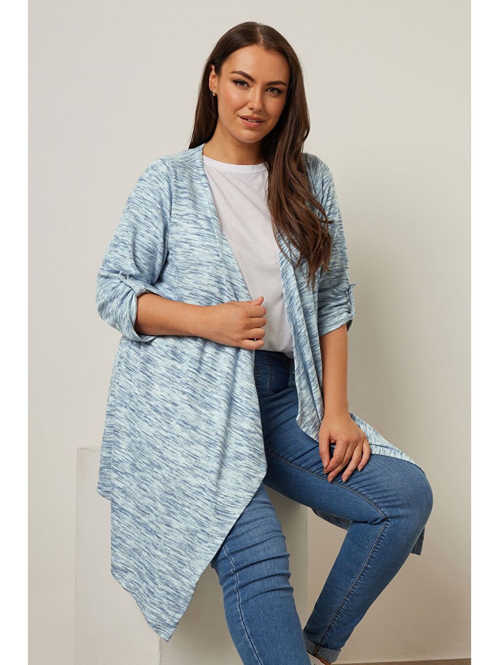 Mavi Büyük Beden Uzun Kollu Önü Kapamasız Asimetrik Kesim İnce Hırka 304057