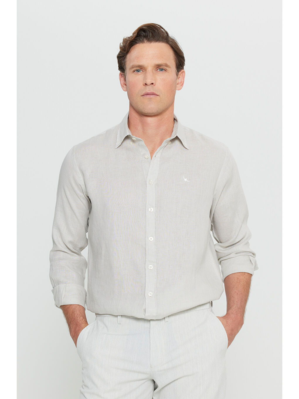 Erkek Bej %100 Keten Comfort Fit Rahat Kesim Düğmeli Yaka Gömlek