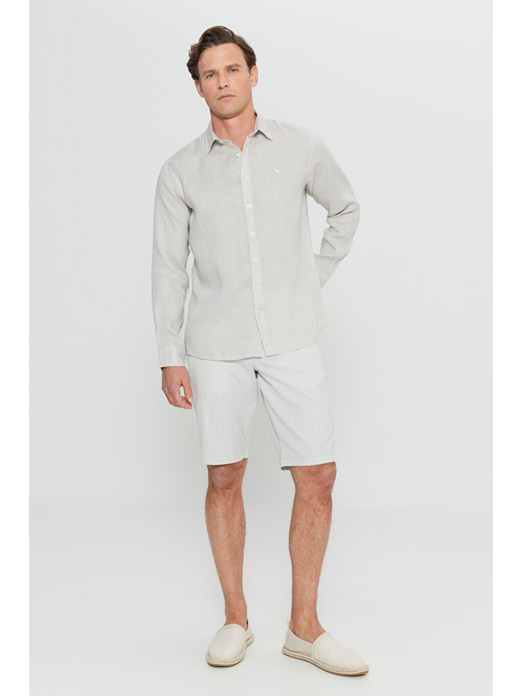 Erkek Bej %100 Keten Comfort Fit Rahat Kesim Düğmeli Yaka Gömlek-1