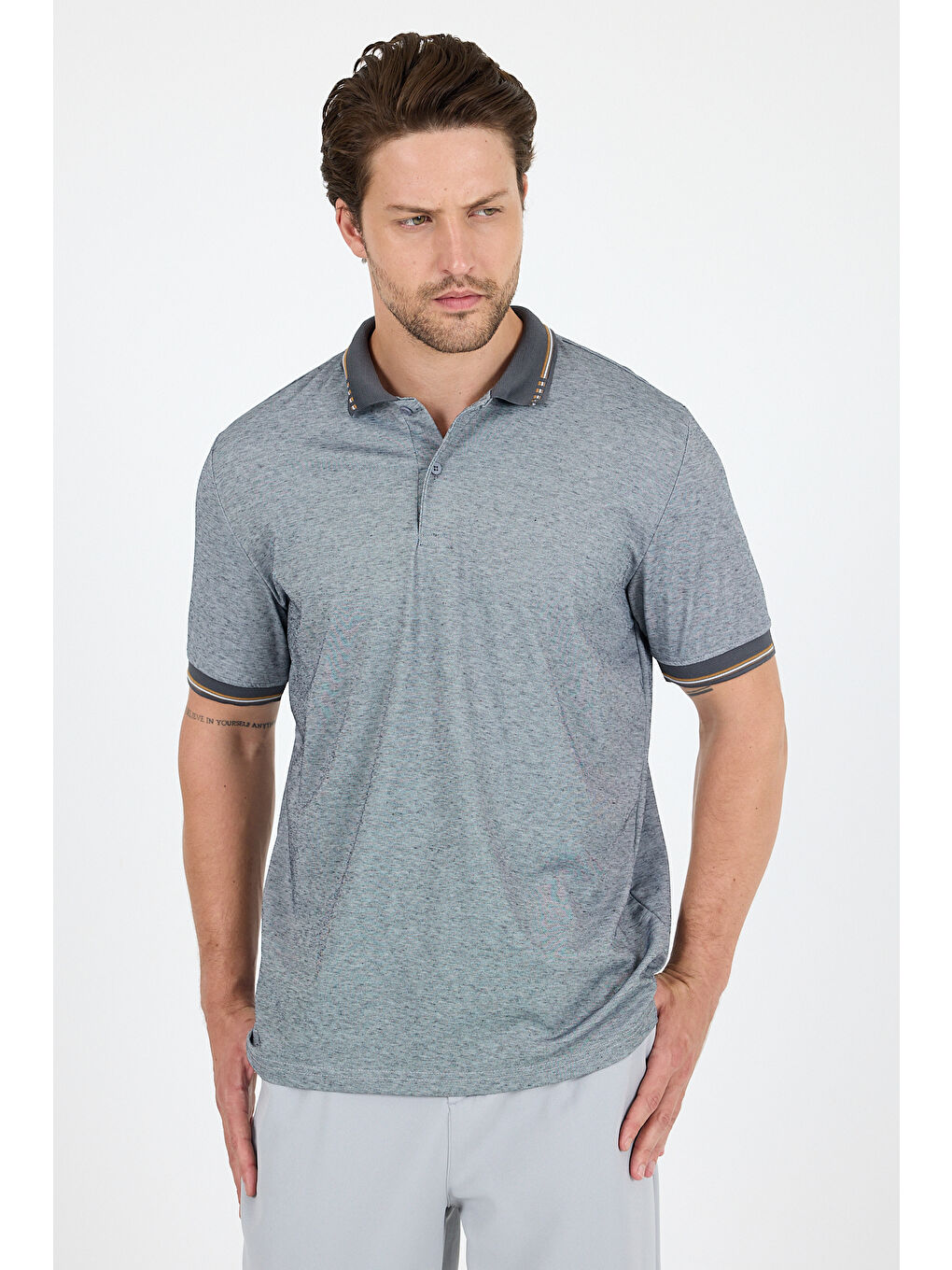 Gri Erkek Polo Yaka Kısa Kollu Tişört 5029-1