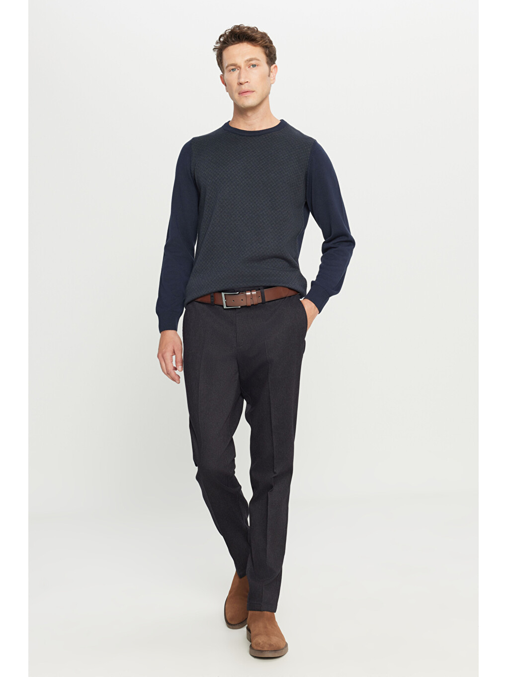 Erkek Lacivert Pamuklu Regular Fit Normal Kesim Diagonal Desenli Yan Cepli Casual Pantolon-1