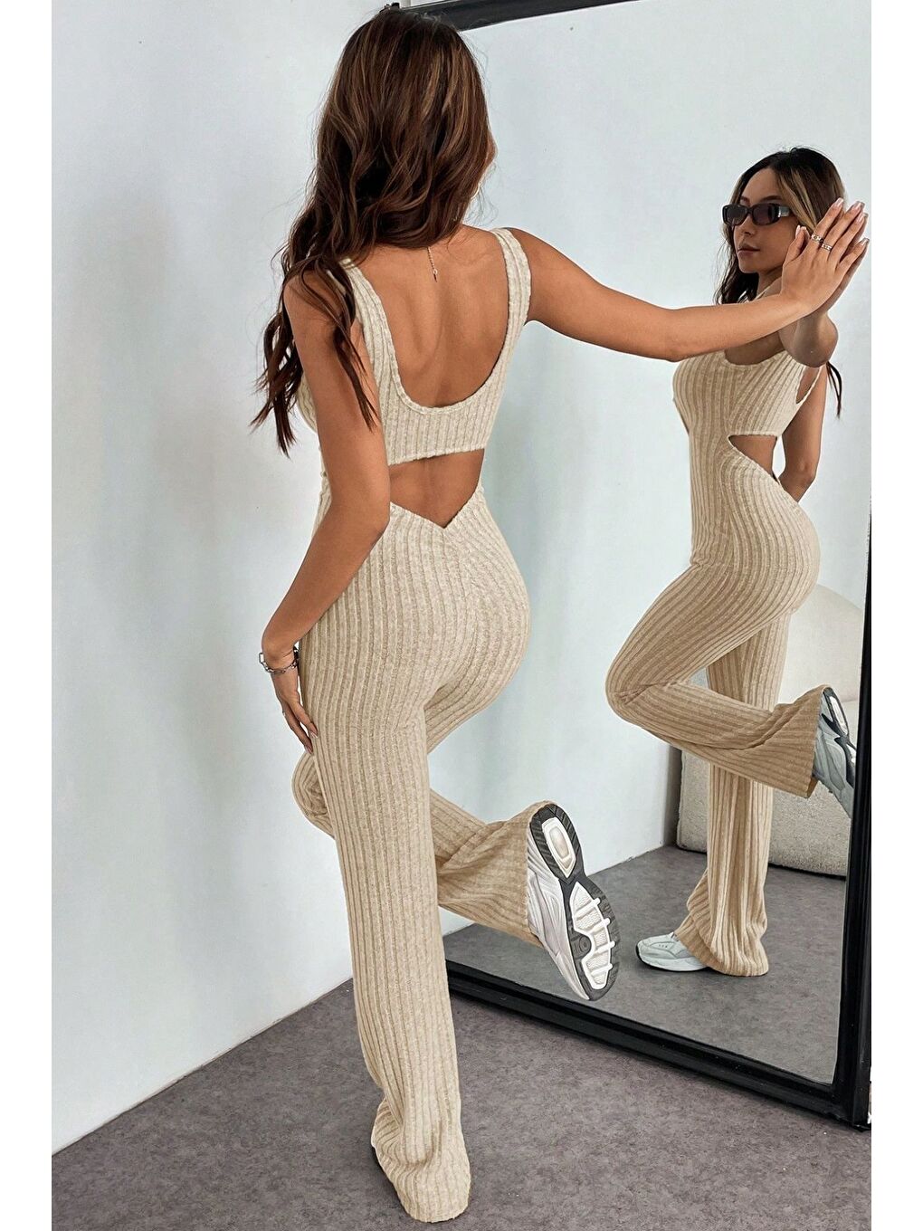 Kadın Bej Yivli Sırtı Açık İnce Tulum-2