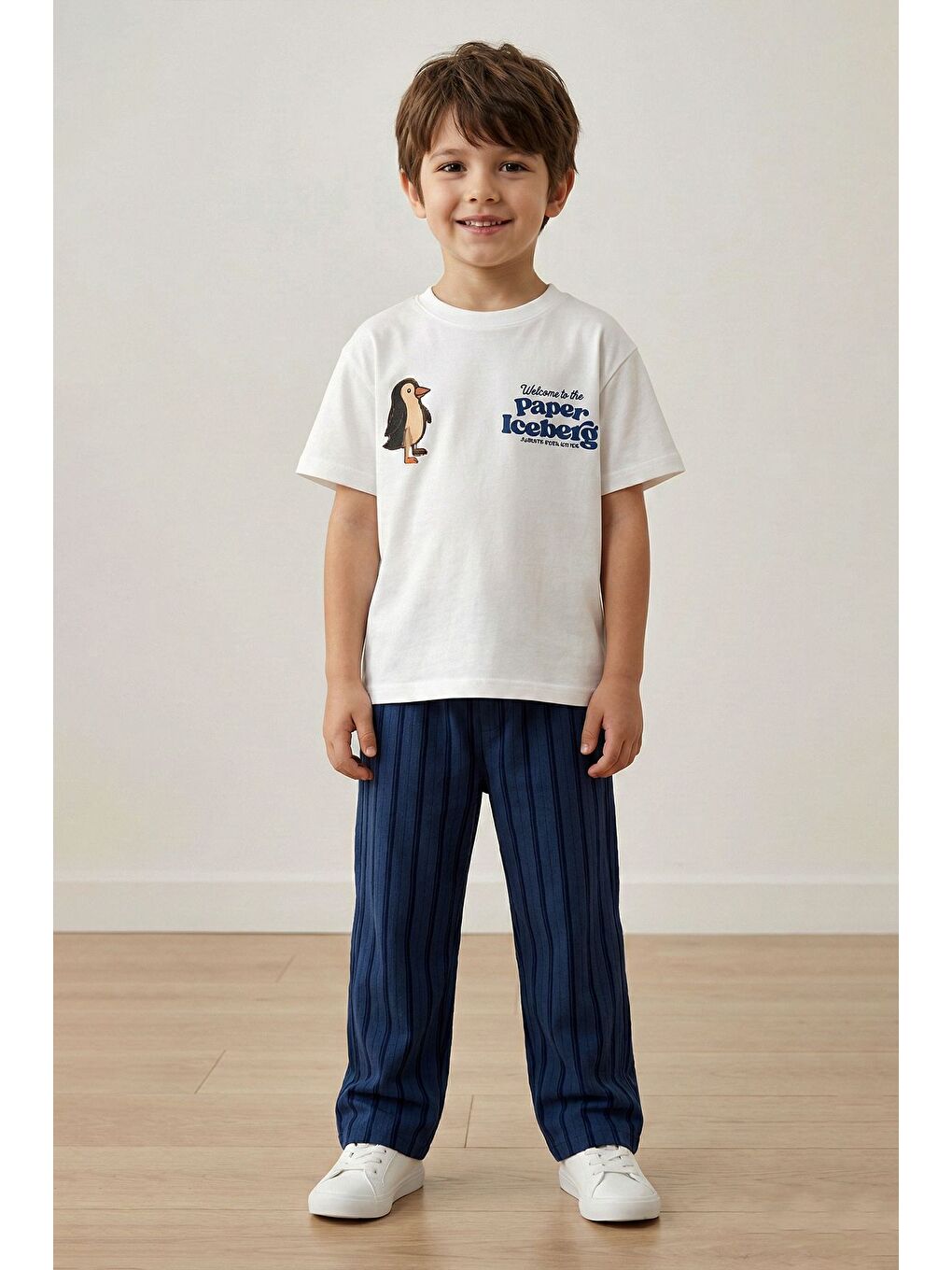 Paper Baskılı Erkek Çocuk Alt - Üst Takım Beyaz Lacivert-4