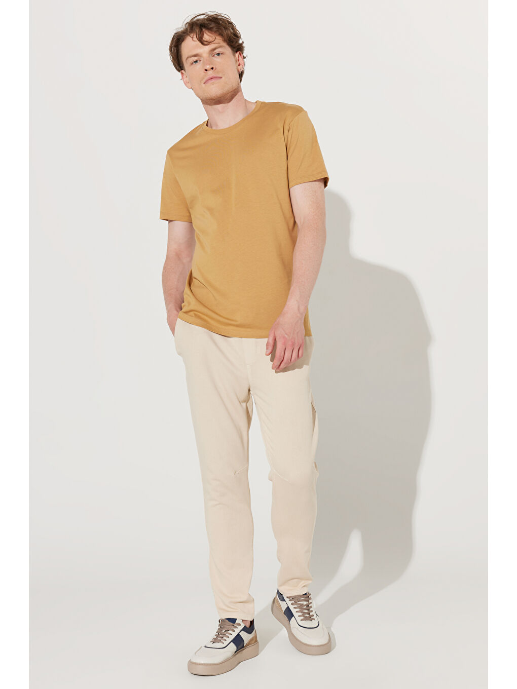 Sarı Erkek Hardal Slim Fit Dar Kesim %100 Pamuk Bisiklet Yaka Kısa Kollu Tişört-1