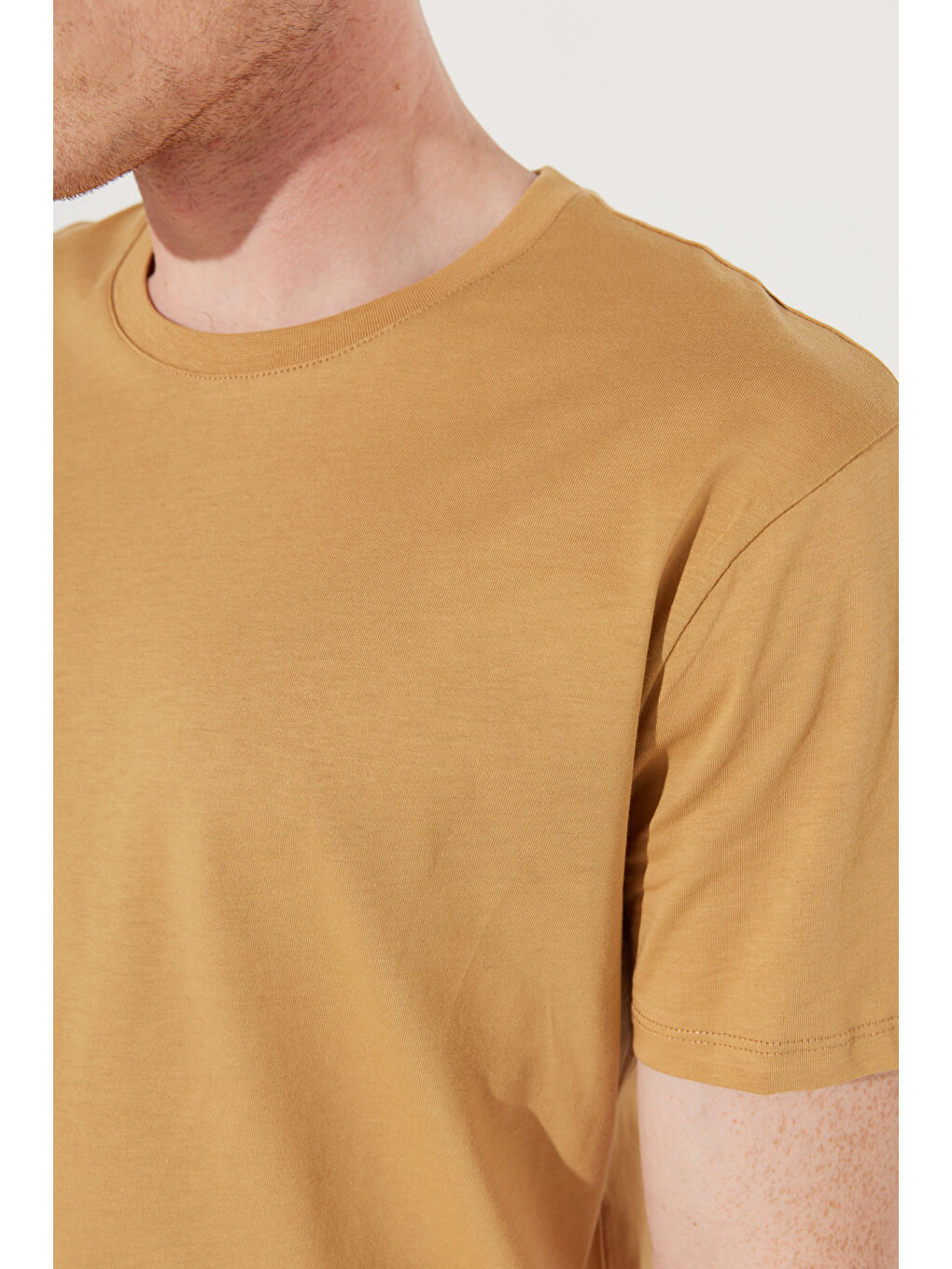 Sarı Erkek Hardal Slim Fit Dar Kesim %100 Pamuk Bisiklet Yaka Kısa Kollu Tişört-3