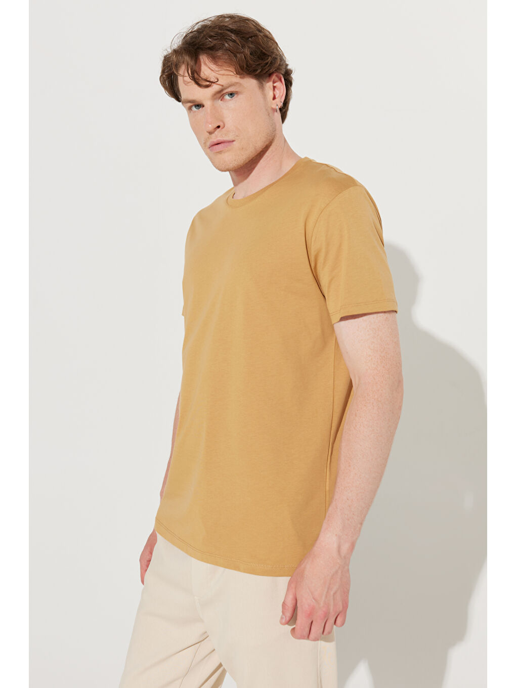 Sarı Erkek Hardal Slim Fit Dar Kesim %100 Pamuk Bisiklet Yaka Kısa Kollu Tişört-4