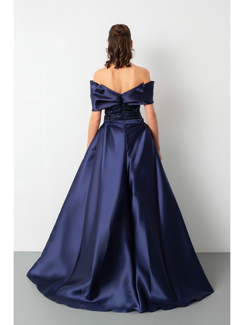 Kadın Lacivert Kayık Yaka Kuyruklu Uzun Abiye Elbise-5