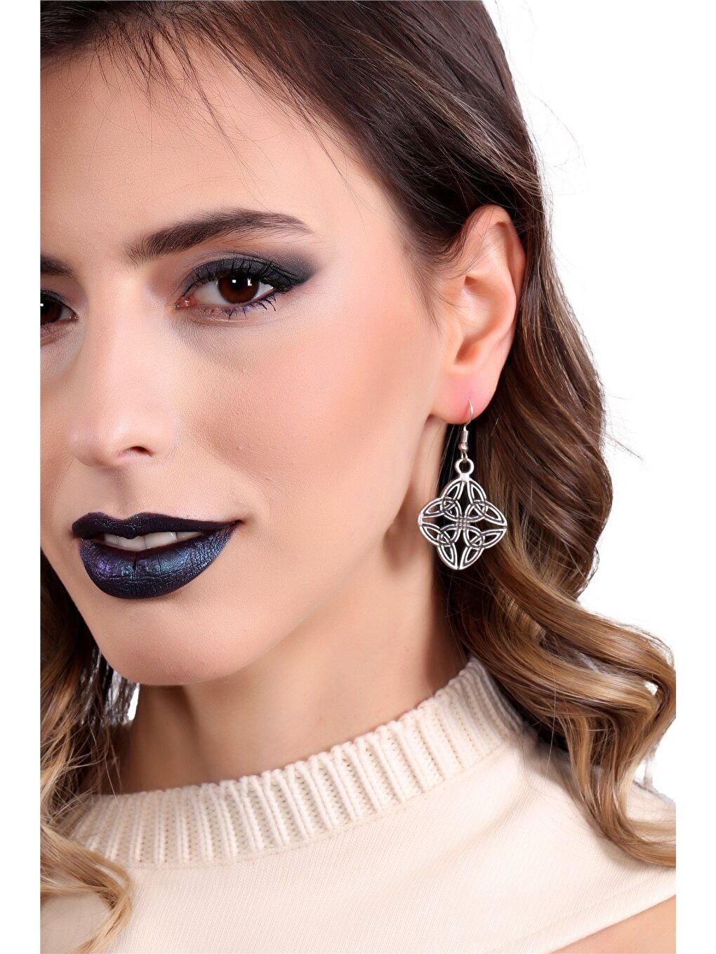 Gri Kadın Antik Gümüş Kaplama Sallantılı Model Celtic Küpe-1