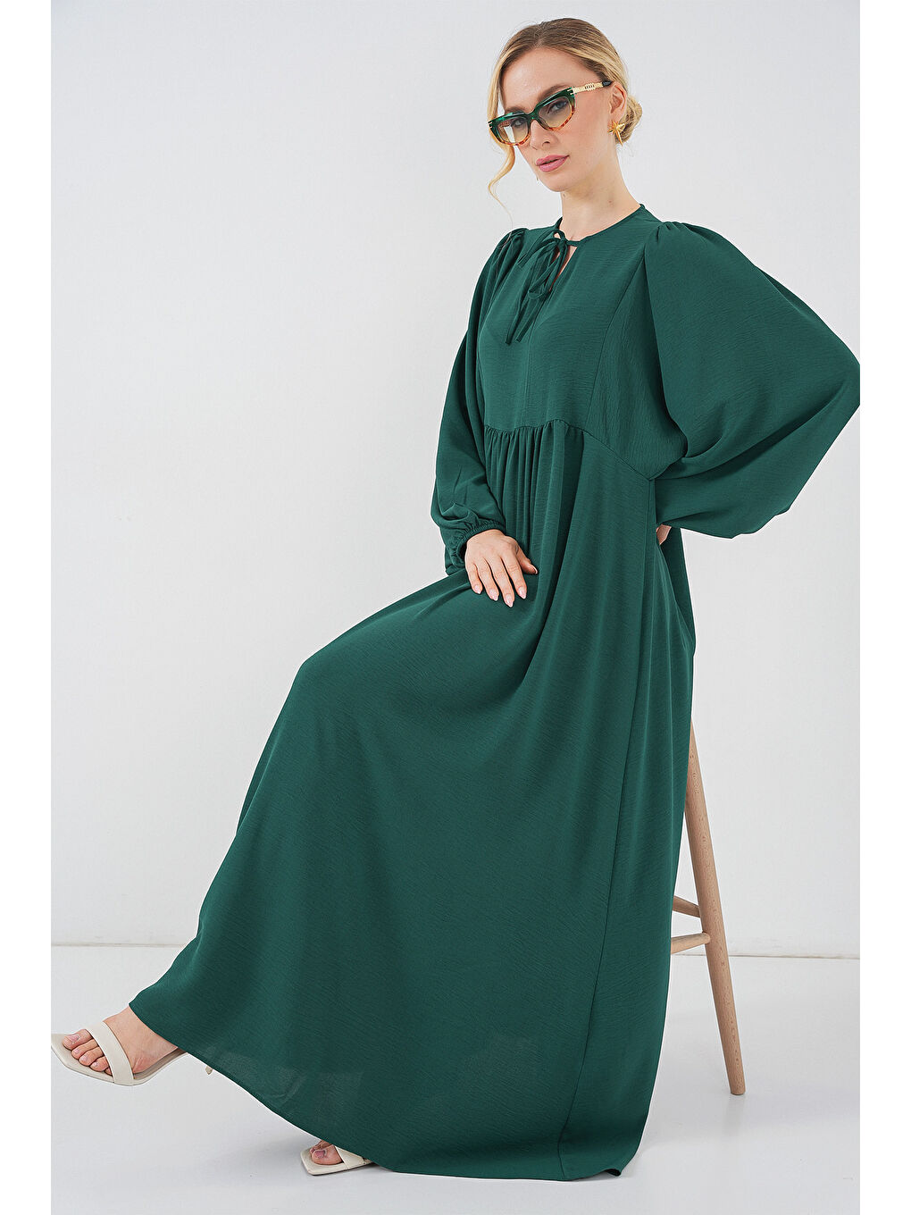 Kadın Balon Kol Uzun Tesettür Elbise 2464 - Zümrüt Yeşili-1
